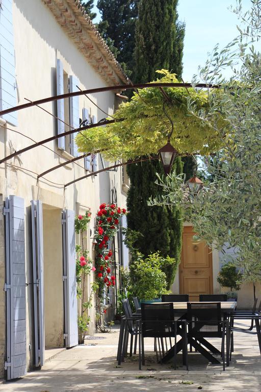 Sous Les Platanes B&B Шаторенар Экстерьер фото